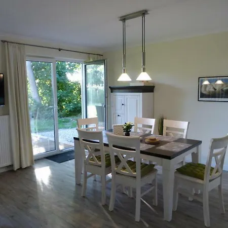 Maisonette Sechs Schwane - Ferienhof Friedrichsthal Holiday home Gremersdorf